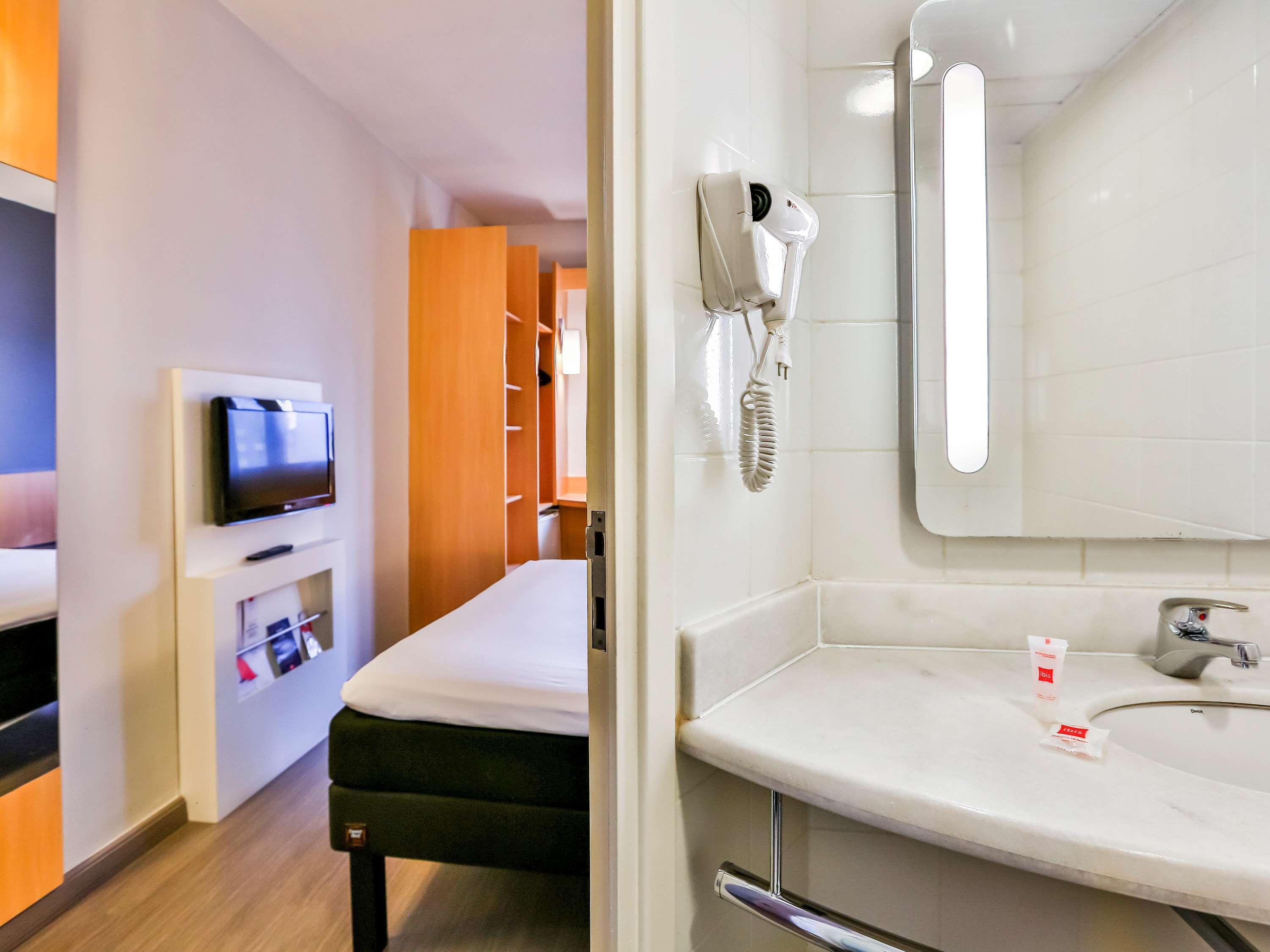 Ibis 3*