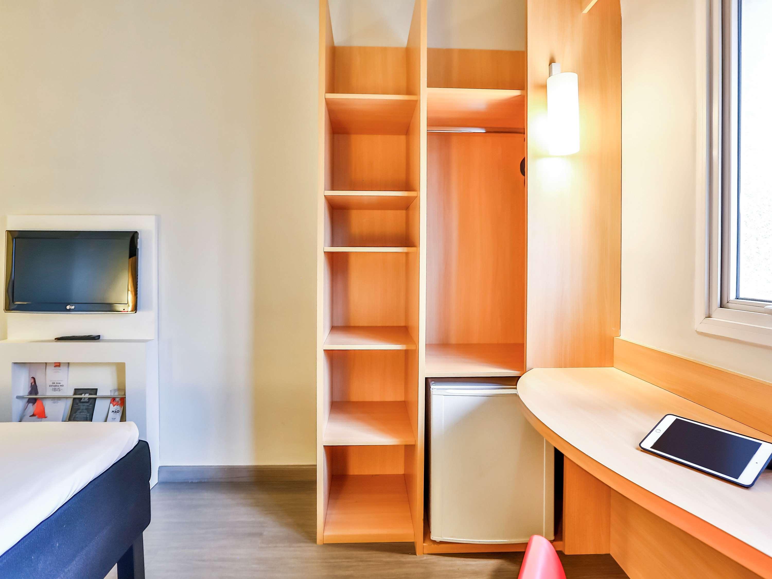 Ibis 3*
